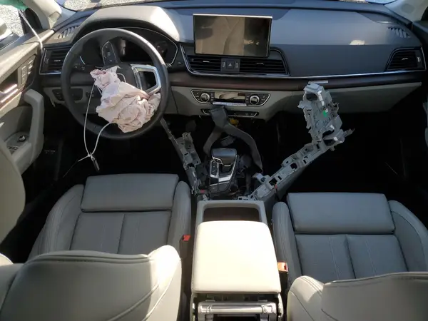 WA1E2AFY4M2124814 2021 AUDI Q5 - Image 8