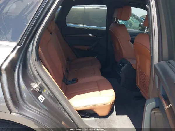 WA1E2AFY4M2130760 2021 AUDI Q5 - Image 8