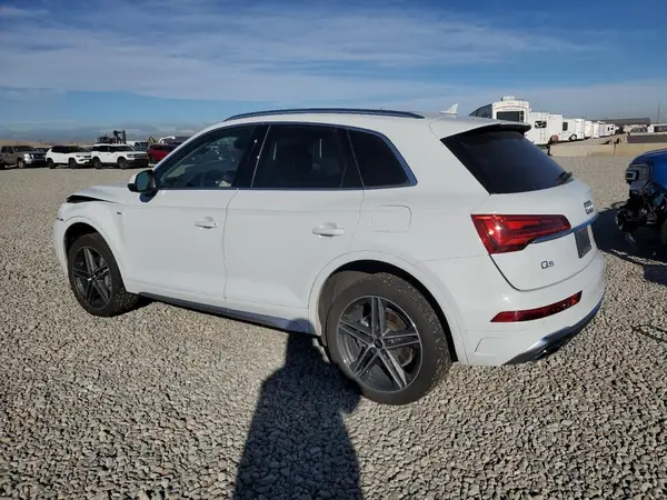 WA1E2AFY4N2084753 2022 AUDI Q5 - Image 2