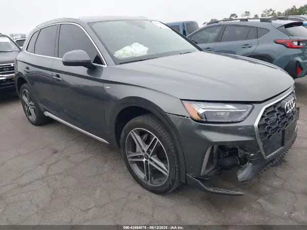 WA1E2AFY4N2097860 2022 AUDI Q5 - Image 1