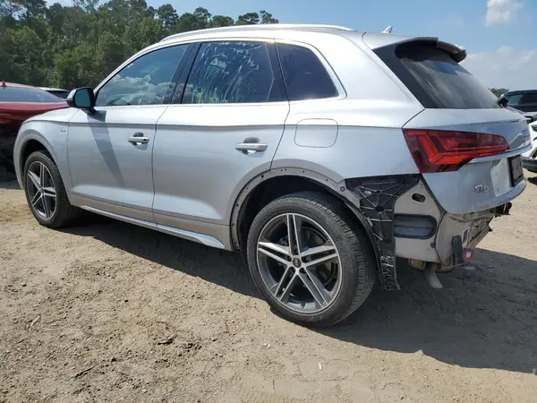 WA1E2AFY5M2036998 2021 AUDI Q5 - Image 2