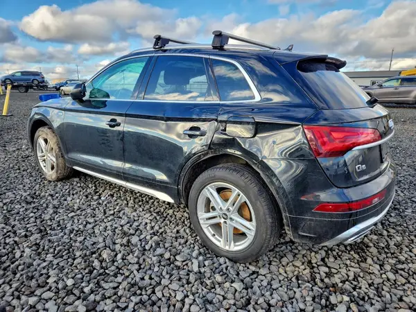 WA1E2AFY5M2046933 2021 AUDI Q5 - Image 2