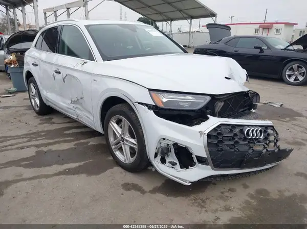 WA1E2AFY5M2071265 2021 AUDI Q5 - Image 1