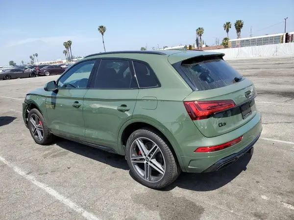 WA1E2AFY5R2086601 2024 AUDI Q5 - Image 2