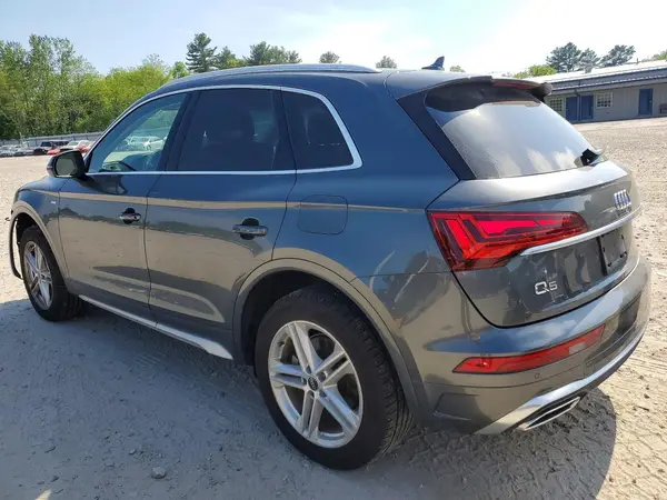 WA1E2AFY5S2010138 2025 AUDI Q5 - Image 2