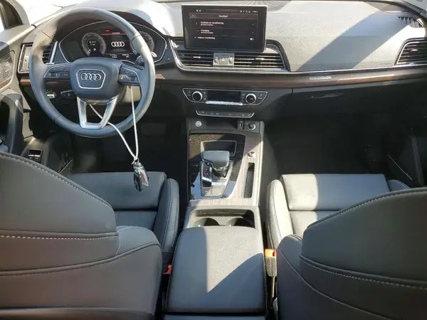 WA1E2AFY5S2010138 2025 AUDI Q5 - Image 8