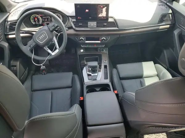 WA1E2AFY5S2064474 2025 AUDI Q5 - Image 8