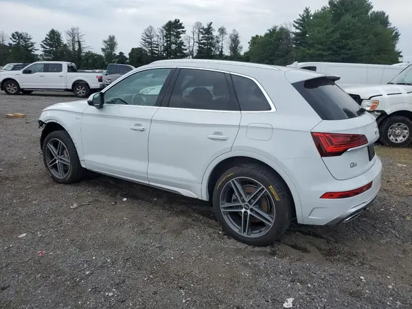 WA1E2AFY6M2018638 2021 AUDI Q5 - Image 2
