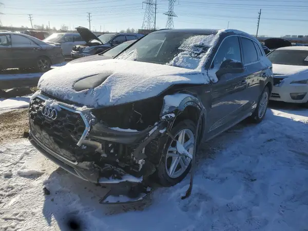 WA1E2AFY6M2049775 2021 AUDI Q5 - Image 1
