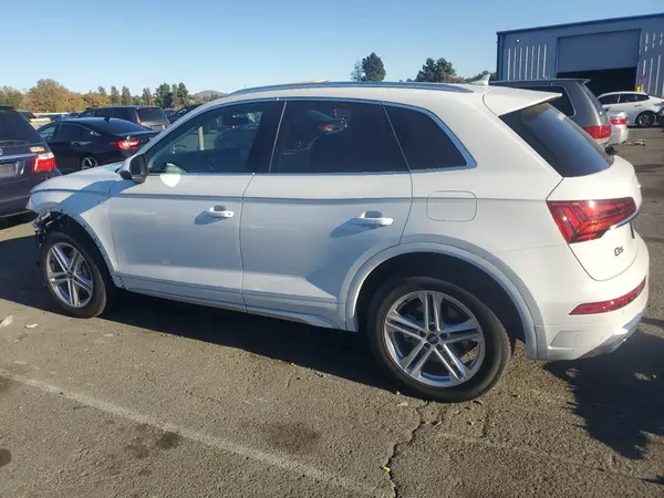 WA1E2AFY6R2070732 2024 AUDI Q5 - Image 2