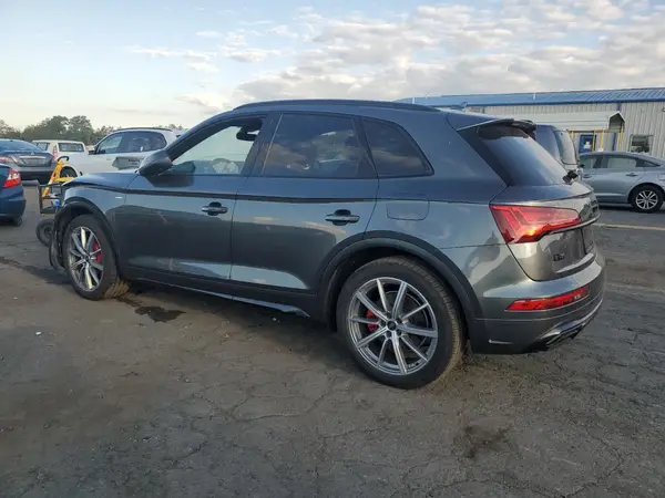 WA1E2AFY6R2112137 2024 AUDI Q5 - Image 2
