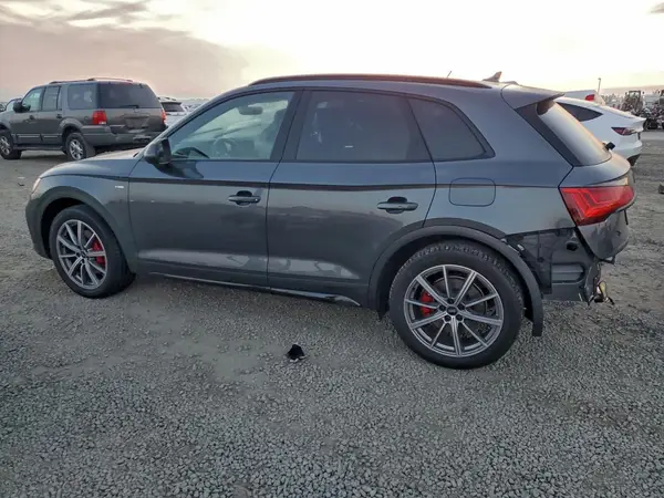 WA1E2AFY6S2002615 2025 AUDI Q5 - Image 2
