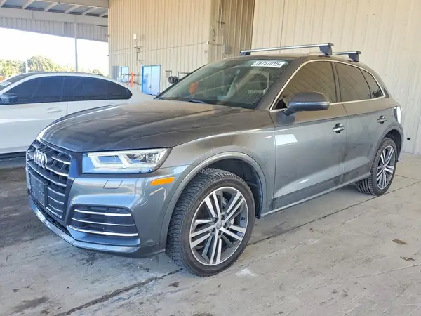 WA1E2AFY7L2065045 2020 AUDI Q5 - Image 1
