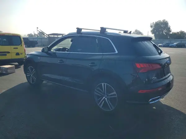 WA1E2AFY7L2069354 2020 AUDI Q5 - Image 2