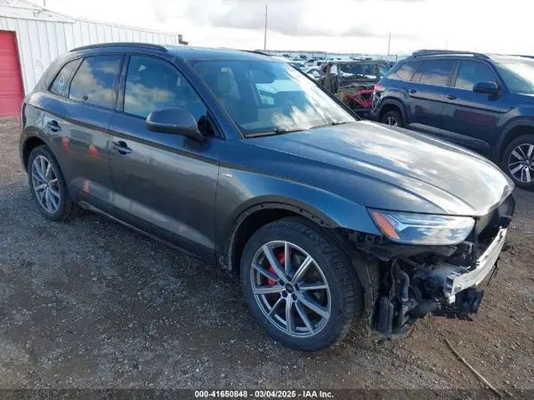 WA1E2AFY7R2010698 2024 AUDI Q5 - Image 1