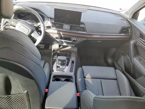 WA1E2AFY7S2015535 2025 AUDI Q5 - Image 8