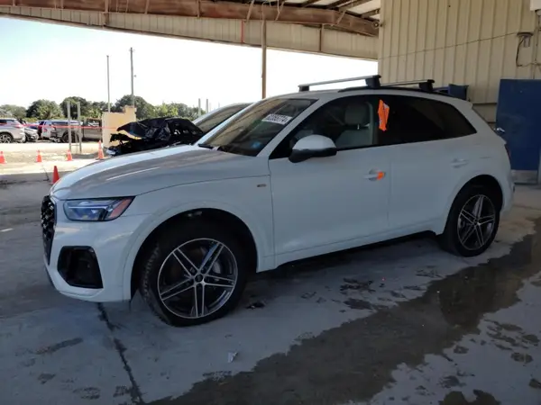 WA1E2AFY8P2128031 2023 AUDI Q5 - Image 1