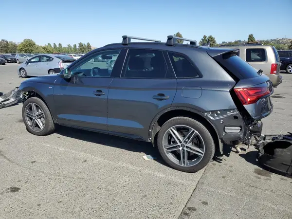 WA1E2AFY8P2190190 2023 AUDI Q5 - Image 2