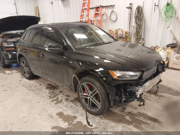 WA1E2AFY8S2022445 2025 AUDI Q5 - Image 1