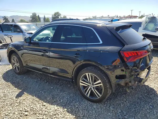 WA1E2AFY9L2066438 2020 AUDI Q5 - Image 2