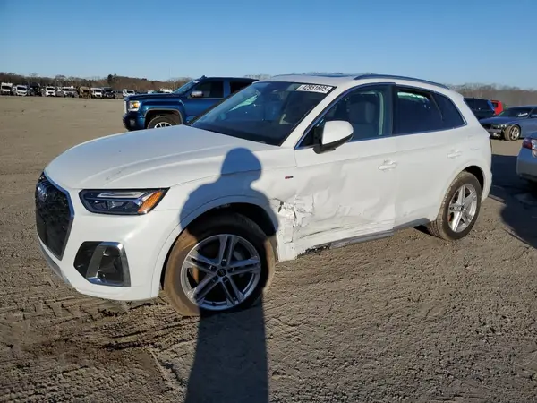 WA1E2AFY9R2050393 2024 AUDI Q5 - Image 1