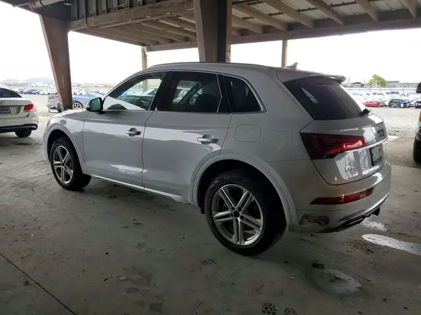 WA1E2AFY9R2074273 2024 AUDI Q5 - Image 2