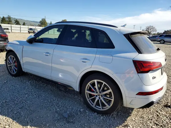 WA1E2AFY9R2078596 2024 AUDI Q5 - Image 2