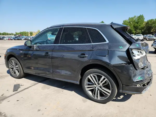 WA1E2AFYXL2065167 2020 AUDI Q5 - Image 2