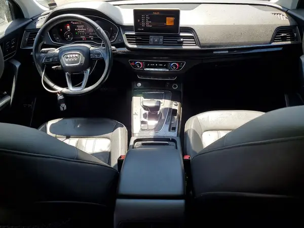 WA1E2AFYXL2088657 2020 AUDI Q5 - Image 8