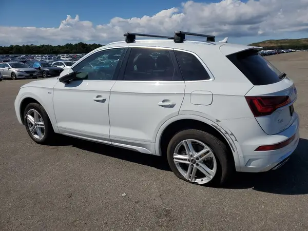 WA1E2AFYXM2047320 2021 AUDI Q5 - Image 2