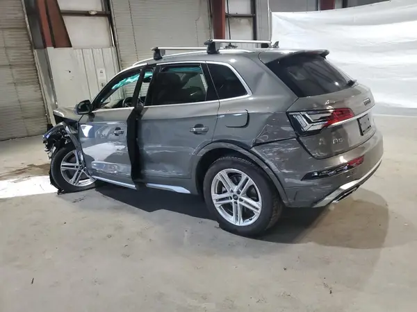 WA1E2AFYXR2034039 2024 AUDI Q5 - Image 2