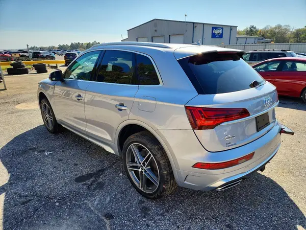 WA1E2AFYXR2102162 2024 AUDI Q5 - Image 2