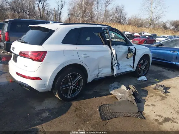 2024 AUDI Q5 IAAI lot 44309416 auction photo 4