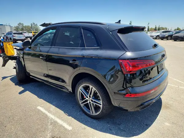 WA1E2AFYXS2010538 2025 AUDI Q5 - Image 2
