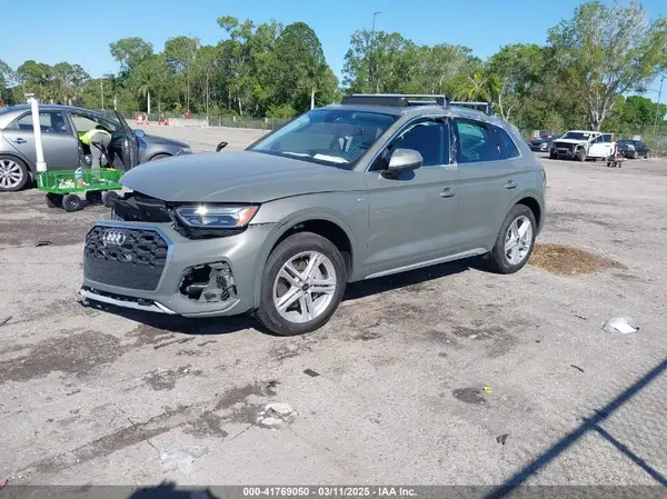 WA1E2AFYXS2011401 2025 AUDI Q5 - Image 2