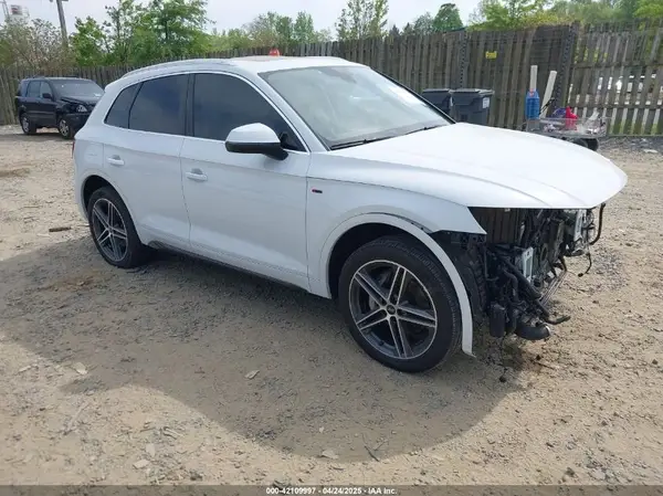 WA1E2BFY5P2092062 2023 AUDI Q5 - Image 1