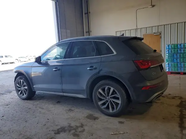 WA1EAAFY0N2075874 2022 AUDI Q5 - Image 2