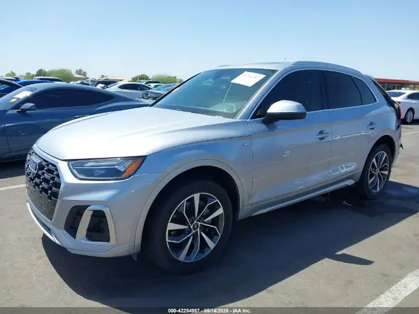 WA1EAAFY0N2105214 2022 AUDI Q5 - Image 2