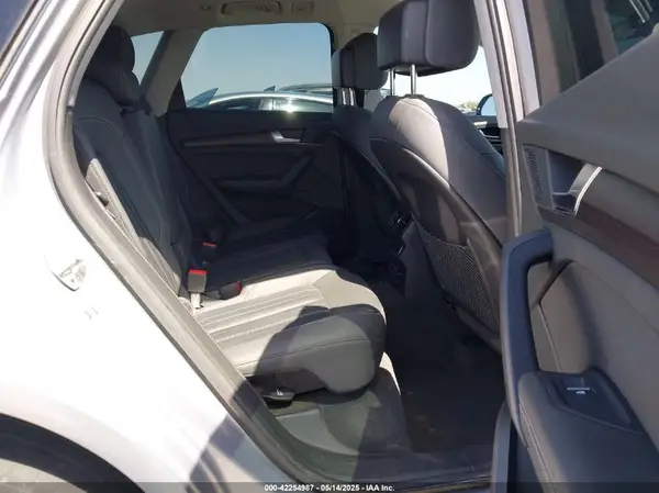 WA1EAAFY0N2105214 2022 AUDI Q5 - Image 8