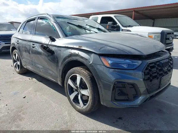 WA1EAAFY0N2119601 2022 AUDI Q5 - Image 1