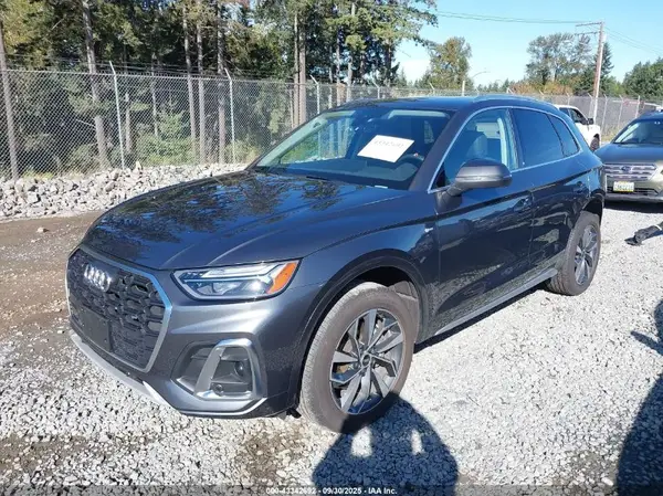 WA1EAAFY0P2004161 2023 AUDI Q5 - Image 2