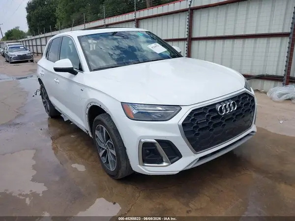 WA1EAAFY0P2070628 2023 AUDI Q5 - Image 1