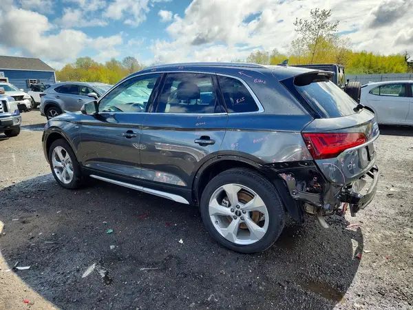 WA1EAAFY0R2021660 2024 AUDI Q5 - Image 2