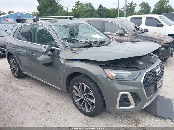 WA1EAAFY0R2026809 2024 AUDI Q5 - Image 1
