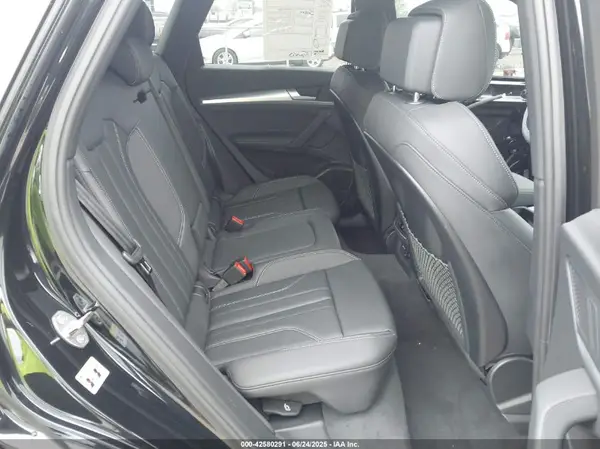 WA1EAAFY0R2111097 2024 AUDI Q5 - Image 8