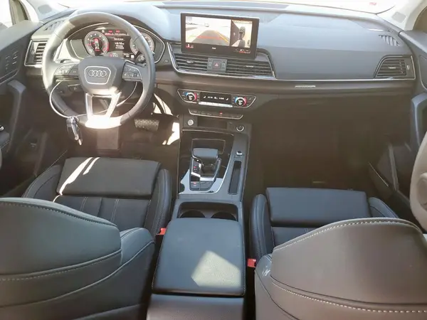 WA1EAAFY0S2055524 2025 AUDI Q5 - Image 8