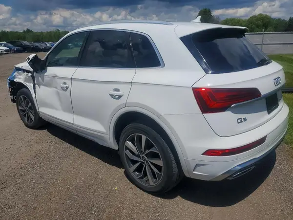 WA1EAAFY1M2118083 2021 AUDI Q5 - Image 2