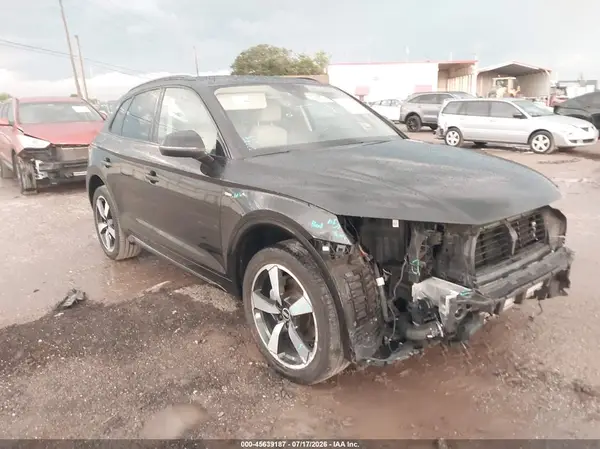 WA1EAAFY1N2005557 2022 AUDI Q5 - Image 1