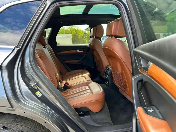 WA1EAAFY1N2044973 2022 AUDI Q5 - Image 8