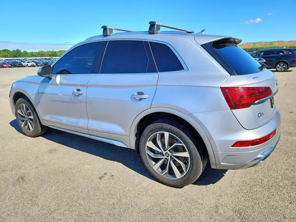 WA1EAAFY1N2072191 2022 AUDI Q5 - Image 2